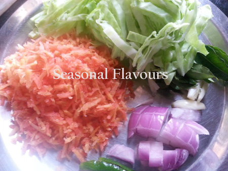 Thoran recipe with carrot and cabbage