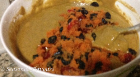 Cake mix for nutty cake with grated carrots