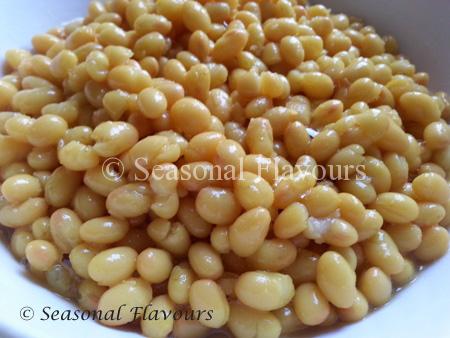 Boiled Soya Beans for Soya Bean Masala