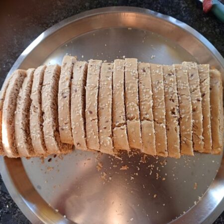 Sliced 100% wholemeal bread 