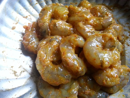 Marinate kucho chingri for Bengali prawn curry