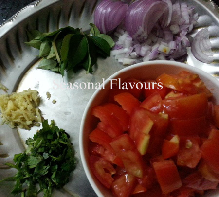 Ingredients for tomato masala rice
