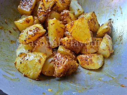 Add boiled aloo for this stir-fry aloo recipe
