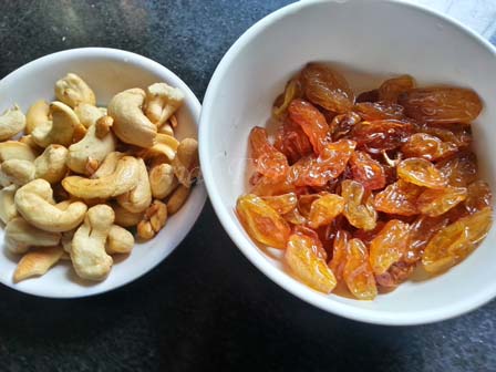 Dry fruits for Carrot Halvah