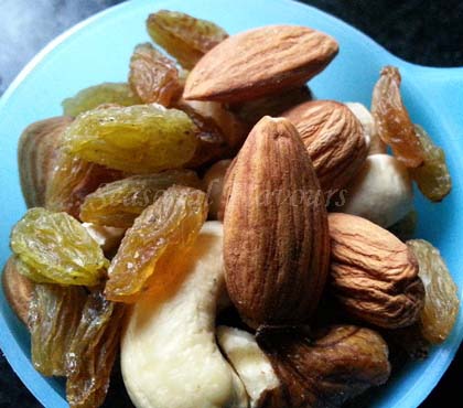 Mixed nuts for Bulgur Pudding Recipe