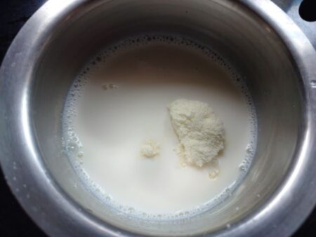 Add milk powder to milk