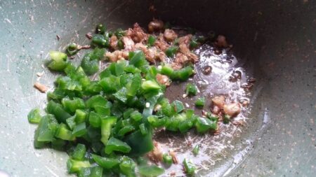 Add chopped capsicum