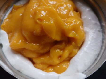 Mango puree add to cream