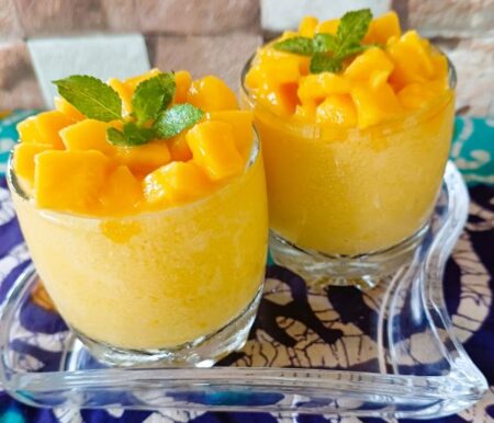 Mango mousse with mango cubes