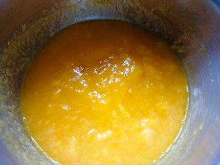 Mango compote preparation
