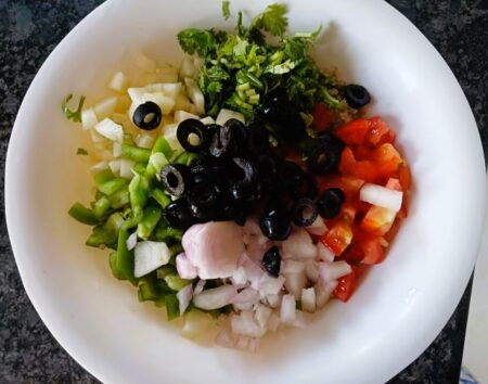 Take veggies in a bowl
