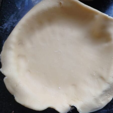 Bottom pie crust