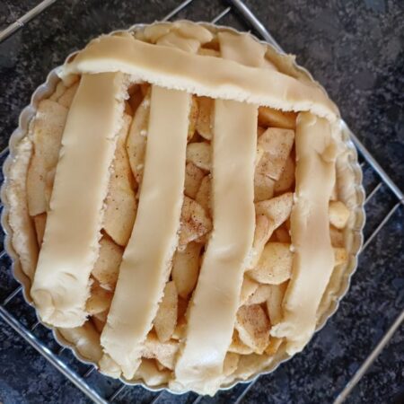Weave the lattice pie crust