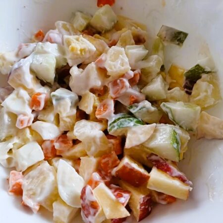 Add mayo to Salatka ingredients and mix