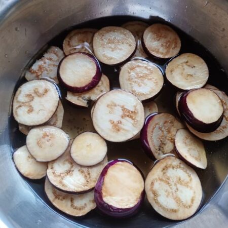 Eggplant slices for raita recipe