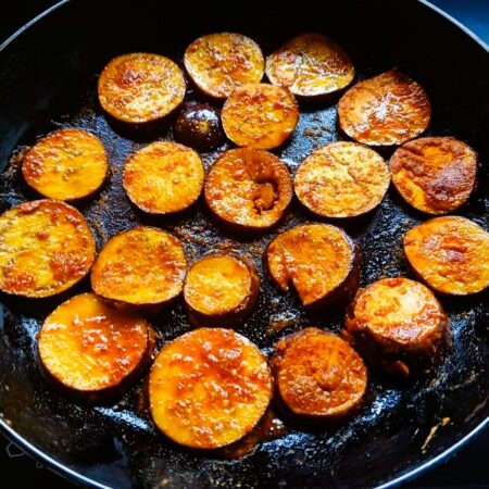 Flip the brinjal slices