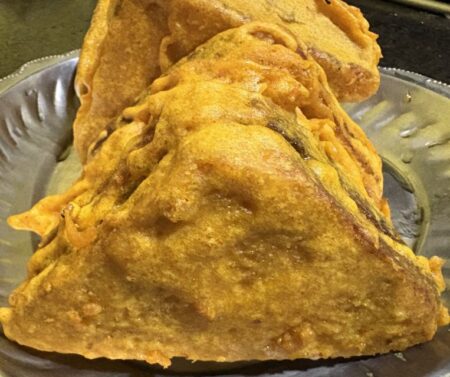 Crispy aloo stuffed street food d\snacks