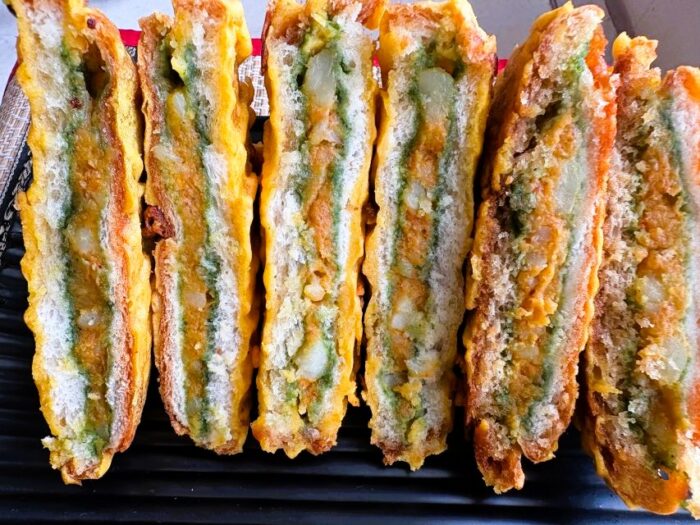 Bread Pakoda with Potato Filling