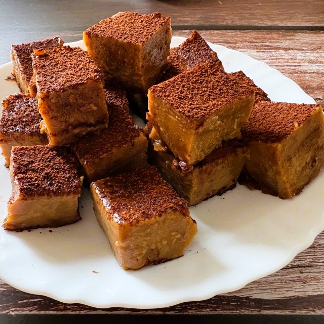 Sweet Caramel Pudding with Coffee