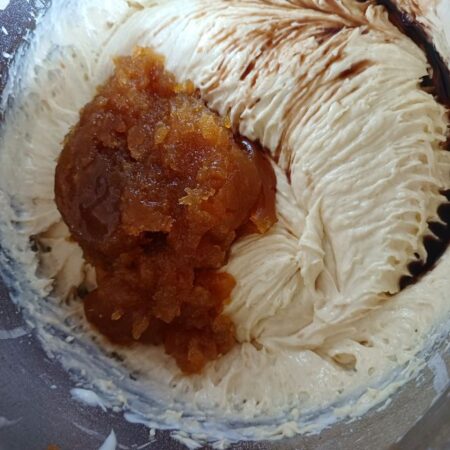 Marmalade and vanilla added to cake batter