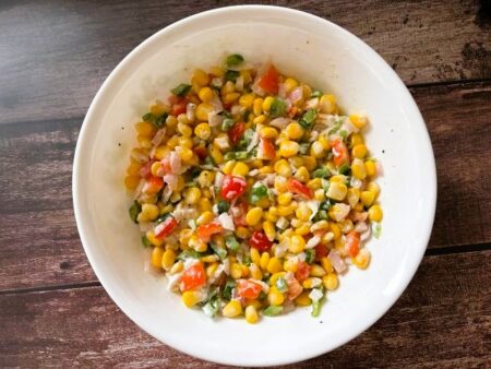 simple boiled sweet corn salad at home