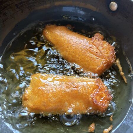Deep fried balekai bajji