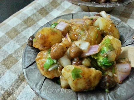 Alu Kabli Recipe – Kolkata Potato Chickpea Snack | Aloo Chana Chaat