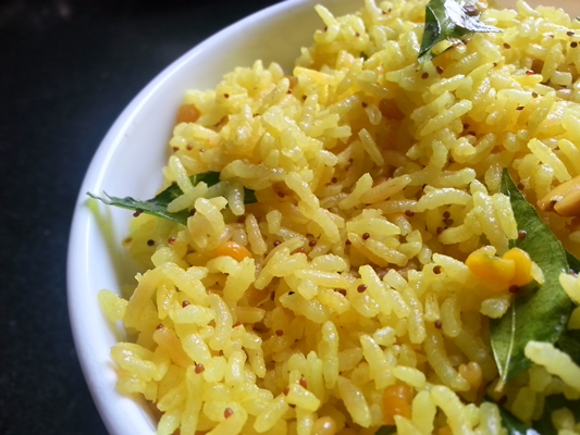 Lemon Rice – Andhra Nimakkaya Pulihora | Chitrannam Lemon Yellow Rice
