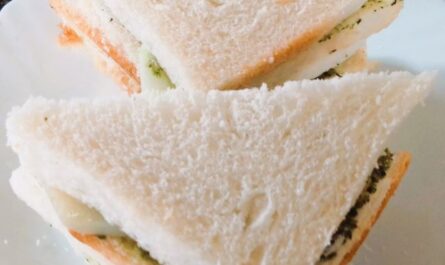 Mumbai Green Chutney Sandwich