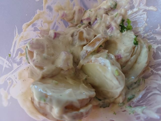 Creamy Potato Salad With Classic Dressing - Seasonal Flavours