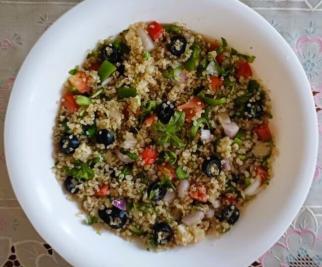 Quinoa Mediterranean Salad | Healthy Quinoa Salad